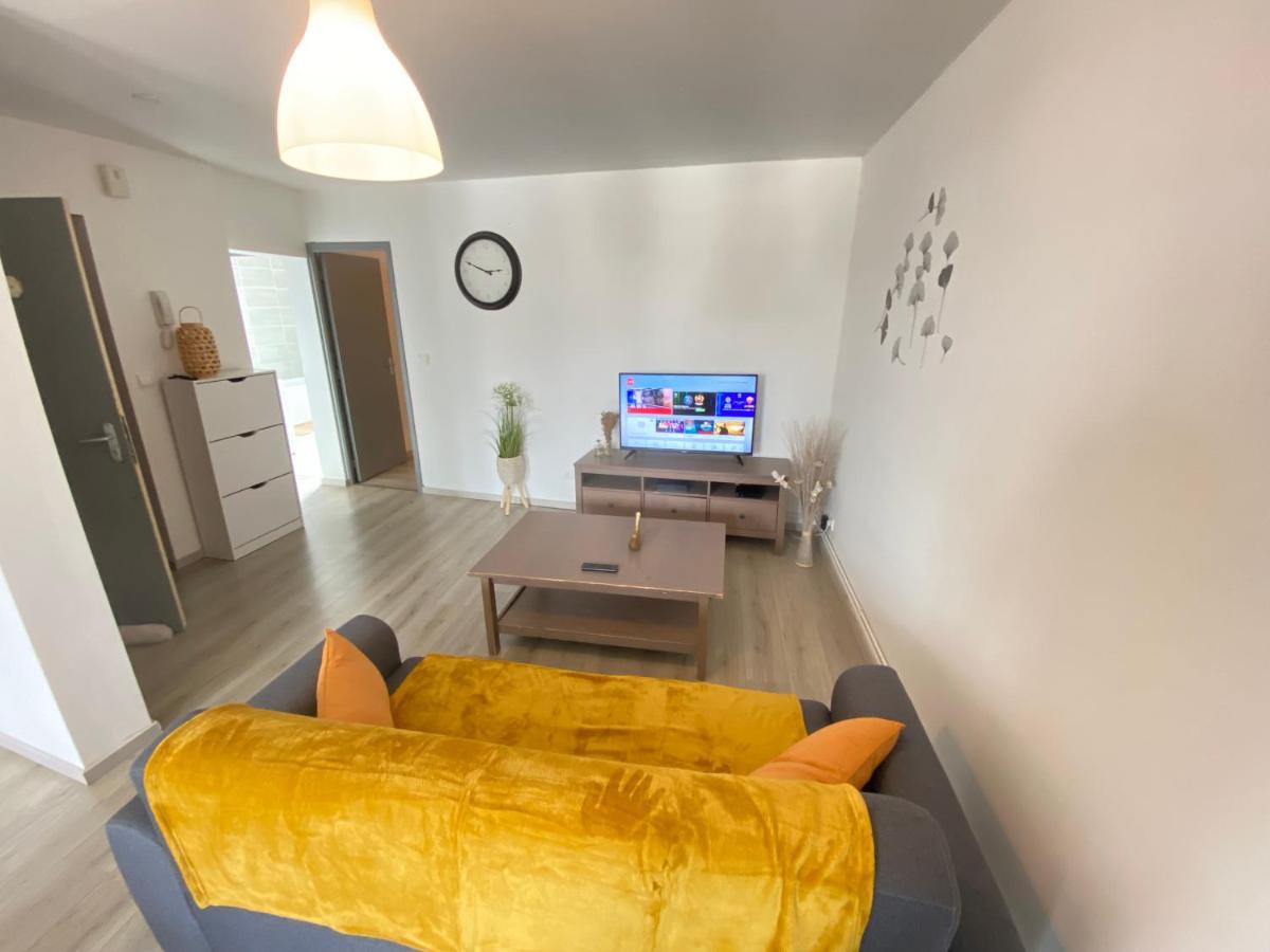 Joli Appartement Avec Parking Gratuit Sur Place 지베 외부 사진
