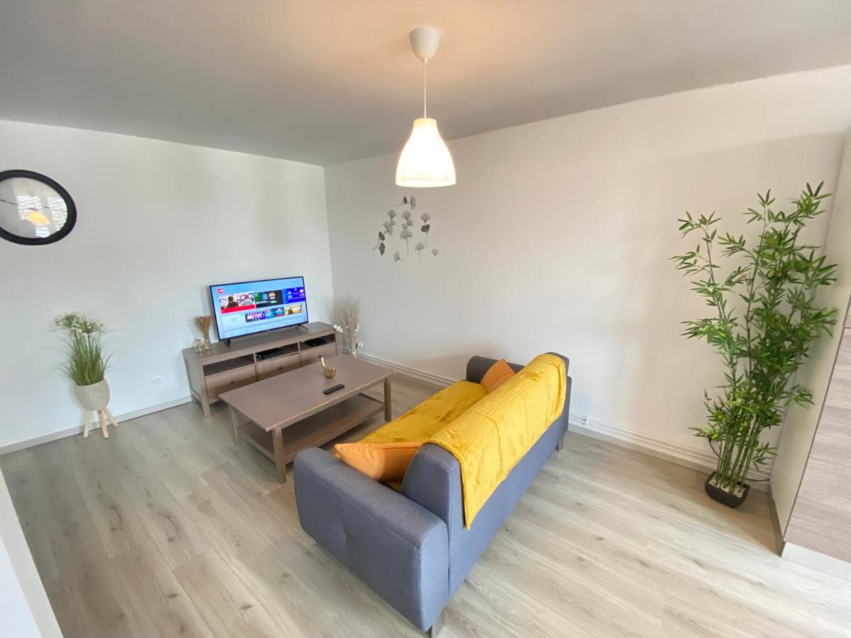Joli Appartement Avec Parking Gratuit Sur Place 지베 외부 사진