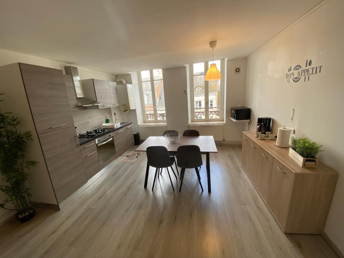 Joli Appartement Avec Parking Gratuit Sur Place 지베 외부 사진